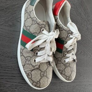 Gucci Beige Patterned Sneakers with Red and Green Accents